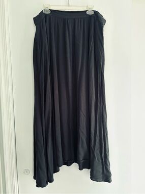 Ava & Viv Black Maxi Skirt with Pockets